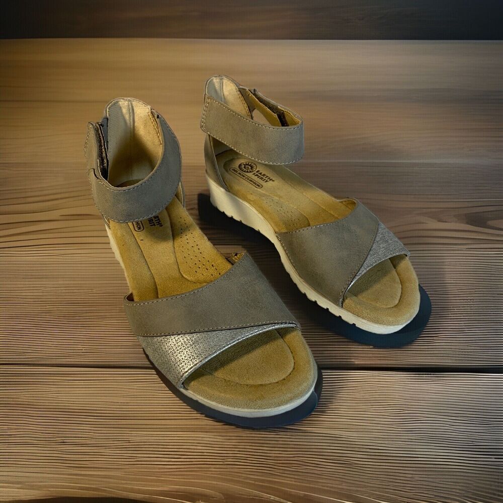 Earth Spirit Sandals 7 Taupe Silver Metallic‎ Comfort Wedge Ankle Strap Vacation